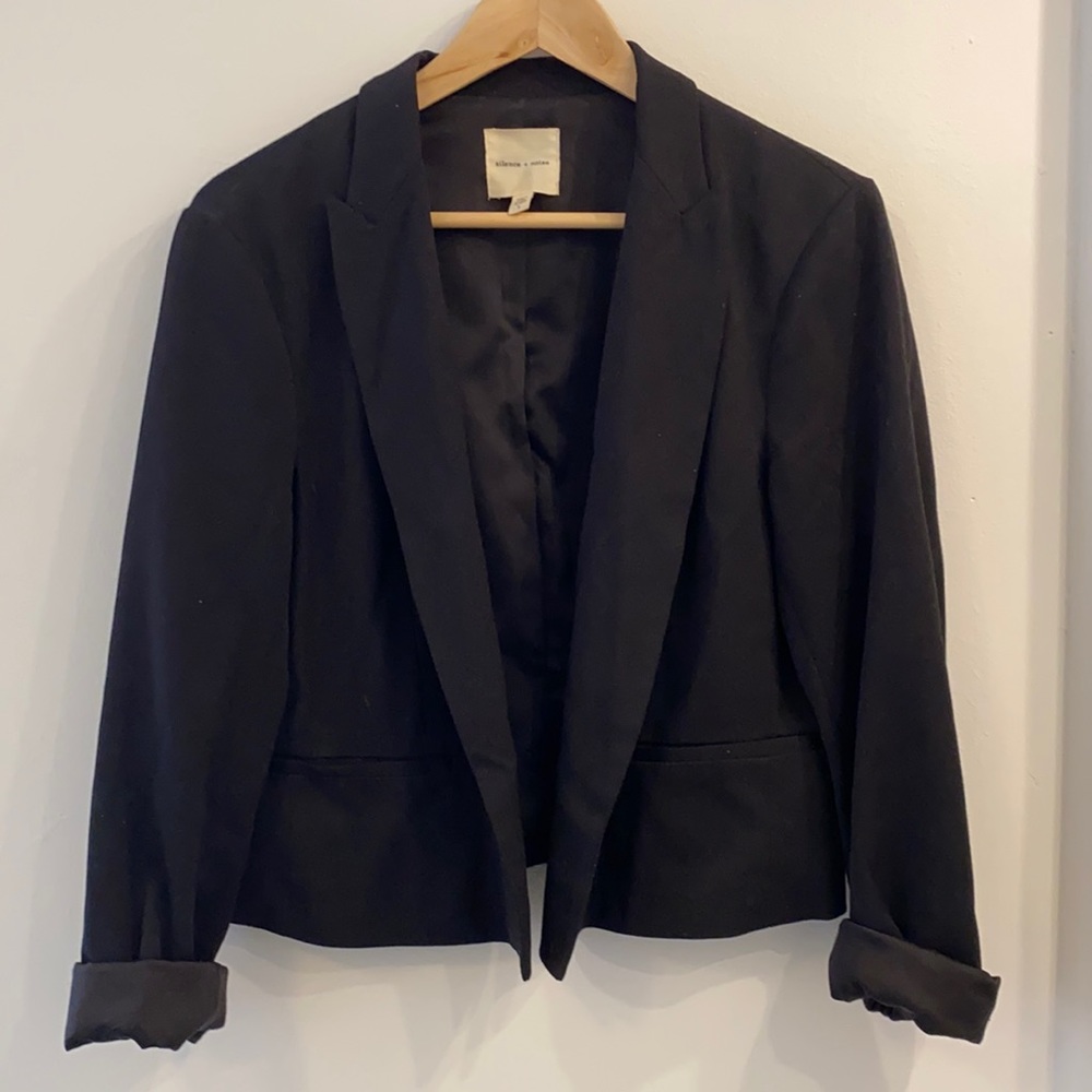 Cropped Black Blazer